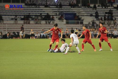 Trận bán kết U22 Việt Nam áp đảo U22 Campuchia. Ảnh: Xuân Nha