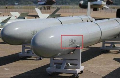 H-20 mang theo tên lửa CJ-20 sẽ là "ác mộng" của Mỹ. Nguồn: Sohu.