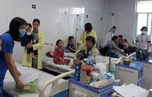 Các bác sĩ khuyến cáo người dân nên cách ly con nếu con mắc cúm A.