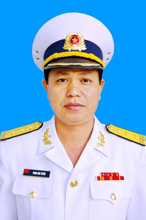  Thượng tá PHẠM KIM TUYẾN.