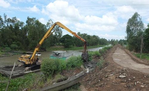 Thông qua tuyên truyền, vận động, người dân xã Thạnh Lợi, huyện Tháp Mười tích cực hiến đất, vật kiến trúc để xây dựng nông thôn mới
