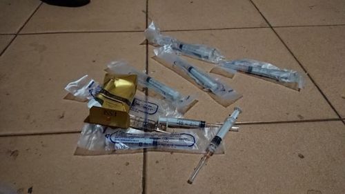 Tang vật thu được của nhóm đối tượng sử dụng ma túy 