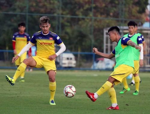  Chiều nay 3-1, thầy trò HLV Park Hang-seo sẽ có trận đá tập với U23 Bahrain. Cả hai đội đều muốn giữ bí mật chiến thuật nên sân đấu sẽ không có khán giả và phóng viên. 