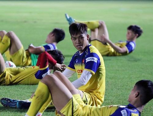  Cơ hội có suất đá chính vẫn đang chia đều cho tất cả. 