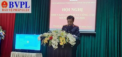 Phó Viện trưởng Lê Văn Đông báo cáo Kế hoạch công tác năm 2020