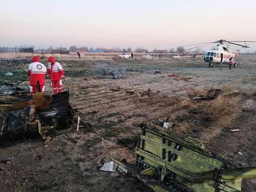 Đặc biệt hơn, mới đây hộp đen của máy bay đã tìm thấy nhưng Iran lại từ chối hợp tác với công ty Boeing cũng như phía Ukraine để điều tra tai nạn, điều này lại làm phát sinh thêm nhiều câu hỏi.