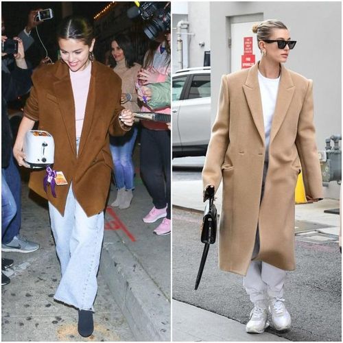 Selena Gomez, Hailey Bieber diện đồ tương đồng và cùng xuất hiện tại một nhà hàng vào tối 11/1.