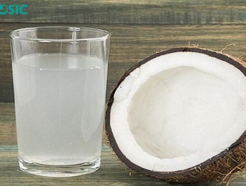 Bên cạnh đó, nước dừa còn có tác dụng tiêu diệt các virus gây cảm lạnh, sốt phát ban và các bệnh truyền nhiễm. Vì vậy, ngay cả trong mùa lạnh, bạn cũng nên uống nước dừa để tăng cường sức khỏe