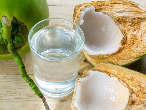 Nước dừa cũng là một trong những loại thực phẩm được những người thừa cân lựa chọn trong quá trình giảm béo của mình