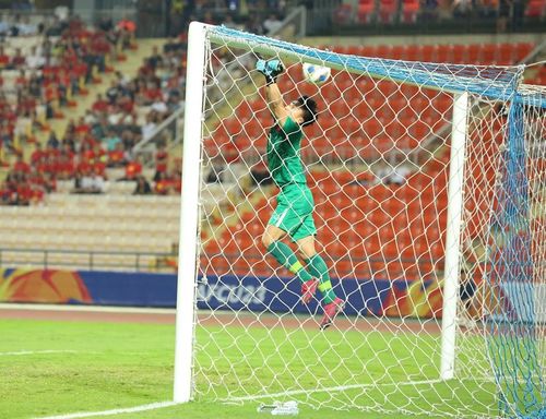 Bùi Tiến Dũng mắc sai lầm khiến U23 Việt Nam thua ngược U23 Triều Tiên.