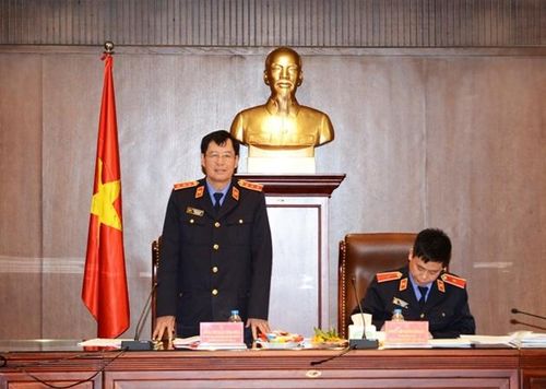 Đồng chí Trần Công Phàn, Phó Viện trưởng VKSND tối cao phát biểu chỉ đạo tại hội nghị. 