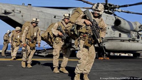  Quá trình rút quân sẽ được kiểm soát bởi ủy ban quốc hội, trong đó rõ ràng cho thấy Baghdad sẵn sàng thực hiện các biện pháp triệt để nhất đối với Mỹ cũng như tất cả các nước từ chối tuân thủ yêu cầu trên 