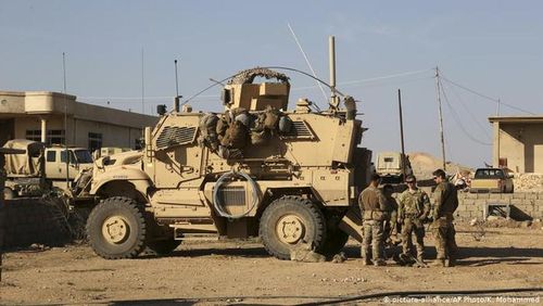  Theo đánh giá, biện pháp đầu tiên mà Iraq đưa ra chính là hỏi mua hệ thống tên lửa phòng không tầm xa S-300/400 từ Nga để lập vùng cấm bay trên không phận của mình 
