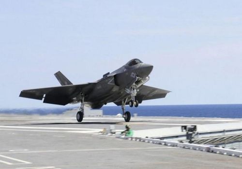  Lớp sơn tàng hình trên tiêm kích F-35C cũng hoạt động không tốt trong môi trường nước biển. 