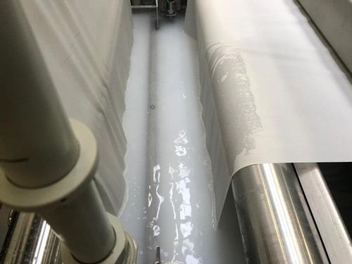 Các sợi polyester-cotton được nhúng chất kháng khuẩn, chống virus. (Ảnh: Israel21c)