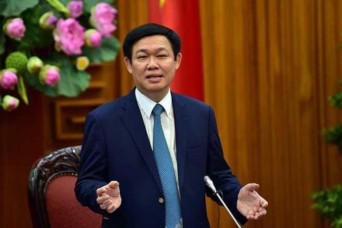  Ông Vương Đình Huệ được Bộ Chính trị phân công giữ chức Bí thư Thành ủy Hà Nội thay cho ông Hoàng Trung Hải. 