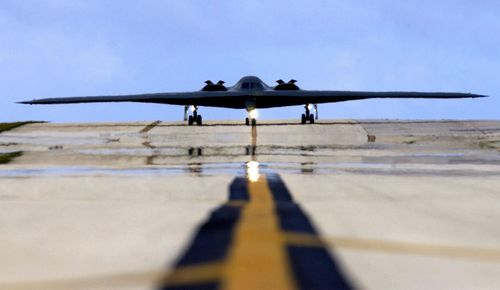  Máy bay ném bom B-2 Spirit tiếp tục là xương sống của lực lượng không quân chiến lược Mỹ trong thập niên 2020.