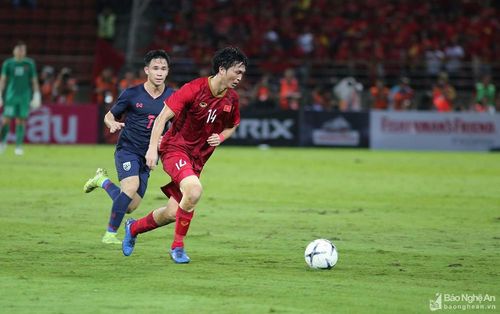 Tiền vệ Tuấn Anh dính chấn thương trước thềm V.League 2020. Ảnh: Trung Kiên
