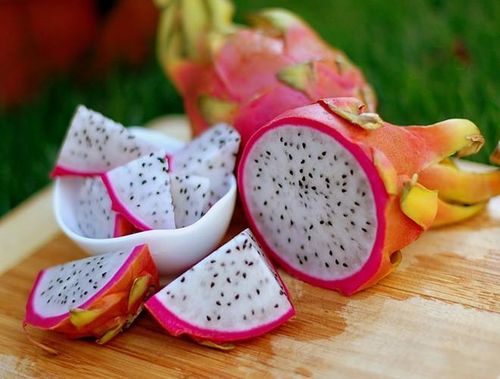  Do đó, thanh long được coi là "trợ thủ" đắc lực giúp bạn giảm nguy cơ mắc các triệu chứng như táo bón và hội chứng ruột kích thích (IBS) 