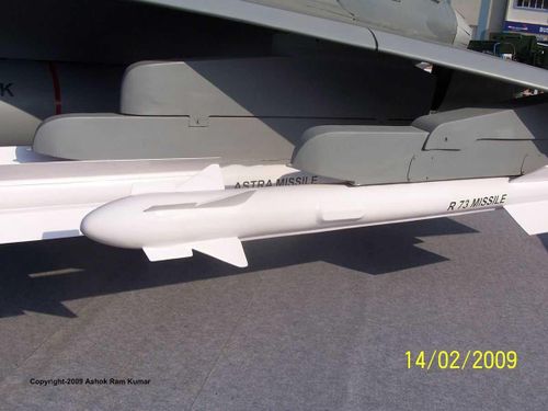 Tốc độ tối đa của R-77 có thể lên tới Mach 4. Loại tên lửa này có khả năng hoạt động ở độ cao từ 5 tới 25 km. Nguồn ảnh: QQ.