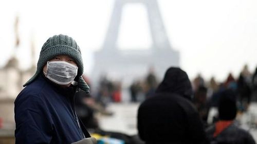 Pháp đã có công dân đầu tiên tử vong do COVID-19. (Ảnh: Reuters)