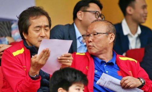 Để chuẩn bị cho V-League 2020, thầy Park đã cử trợ lý Lee trực tiếp dự khán trận đấu giữa Quảng Nam và TP Hồ Chí Minh.