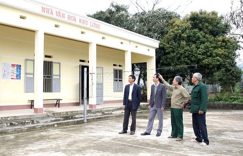 Nhà văn hóa khu Lóng Lủng được xây dựng bằng sự chung tay, góp sức của đội ngũ Đảng viên đã góp phần giúp xã Địch Quả sớm hoàn thành các tiêu chí để về đích NTM năm 2017.