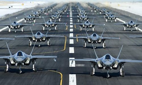  F-35 đang có nhiều lợi thế trên thị trường vũ khí thế giới và sẽ là dòng máy bay chiến đấu chủ lực của Mỹ và đồng minh trong nhiều thập niên tới.
