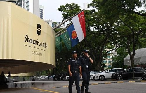 Bên ngoài khách sạn Shangri-La tại Singapore. (Nguồn: TTXVN phát)