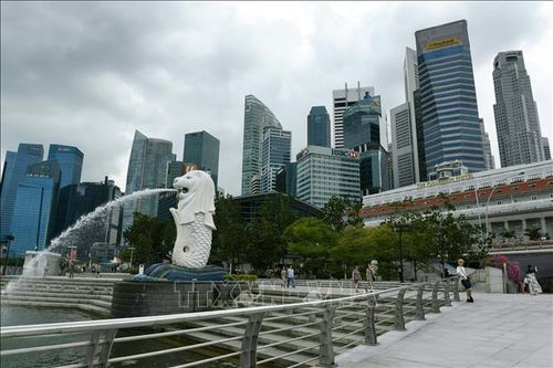 Cảnh vắng vẻ tại công viên Merlion, Singapore ngày 6/3/2020, trong bối cảnh dịch COVID-19 lan rộng. Ảnh: AFP/TTXVN
