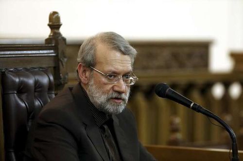  Ông Larijani, 62 tuổi, trở thành một trong những quan chức hàng đầu của Iran nhiễm Covid-19 