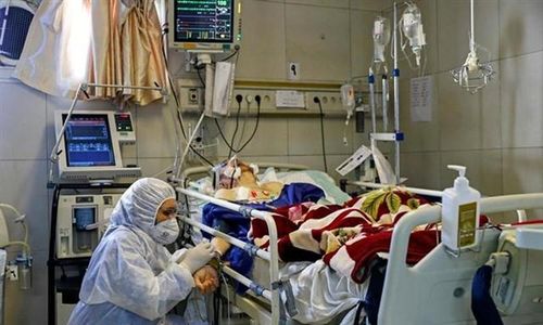  Iran đã đóng cửa các trường học, hủy các buổi lễ cầu nguyện, đóng cửa Quốc hội cũng như các địa điểm hành hương lớn của người Hồi giáo Shiite để ngăn chặn virus lây lan 