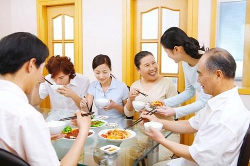 Mỗi người 1 chén chấm là cách đơn giản và hiệu quả để hạn chế nguy cơ truyền nhiễm