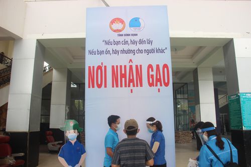 “ATM gạo” sẽ hoạt động mỗi ngày theo 2 khung giờ: Từ 7 – 10h và từ 14 - 17h.