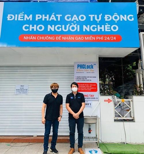 Trong thời gian tới, nam nghệ sĩ sẽ lắp thêm các máy "ATM gạo" để giúp người dân.