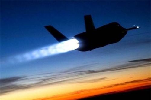 Tiêm kích tàng hình F-35 của Mỹ bị radar Container phát hiện từ khoảng cách... 1.500 km