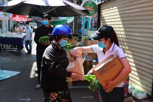 Người nghèo đã có bữa cơm đầy đủ hơn
