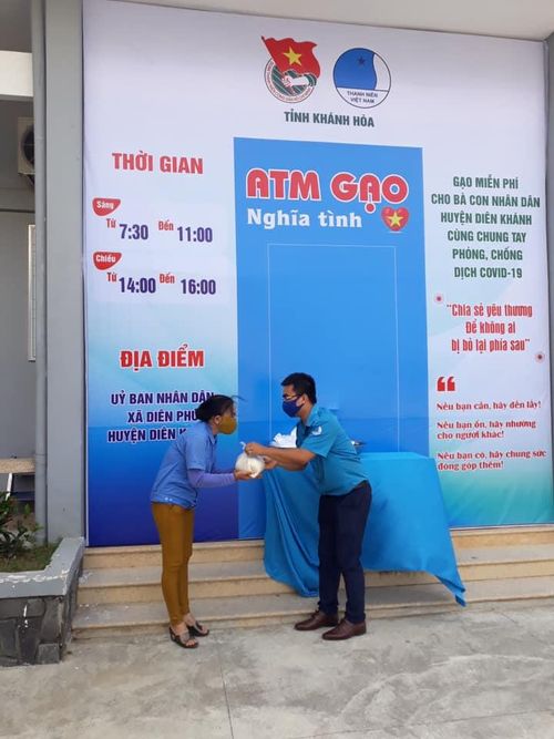 Máy "ATM gạo" tại xã Diên Phú, huyện Diên Khánh