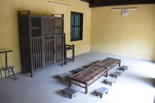 Trong thời gian ở đây, Người đã cùng các đồng chí lãnh đạo của Đảng, Chính phủ giải quyết các nhiệm vụ cách mạng quan trọng. Tại ngôi nhà này, trong ngày 18 và 19/12/1946, Người đã chủ trì Hội nghị Ban Thường vụ T.Ư mở rộng, phát động toàn quốc kháng chiến chống thực dân Pháp xâm lược.