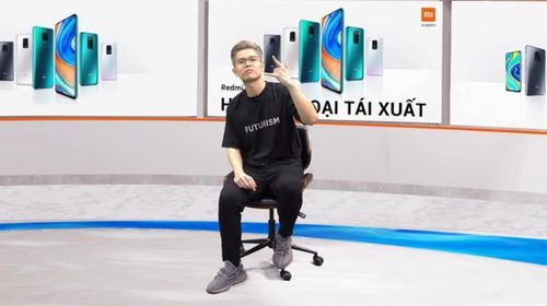  MC Trọng đứng rap ngẫu hứng về bộ đôi Redmi Note 9. 