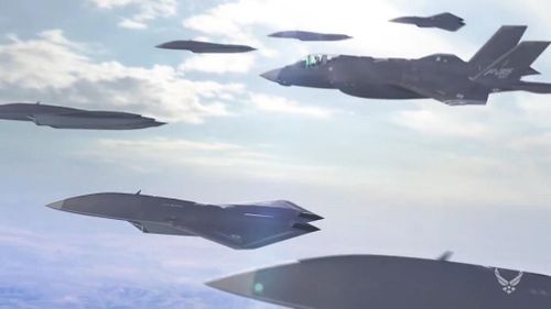  Tương lai một phi công F-35 sẽ điều khiển nhiều drone Skyborg cùng lúc nhờ vào AI. Đồ họa: USAF. 