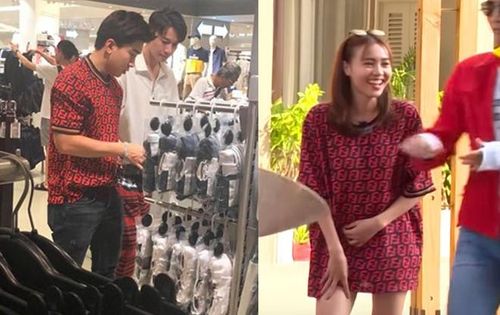 Cặp đôi rất nhiều lần bị bắt gặp dùng đồ đôi như chiếc áo huyền thoại này.