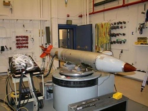  Nga cũng tuyên bố việc triển khai bom hạt nhân B61 tới các căn cứ của NATO ở châu Âu là vi phạm Hiệp ước không phổ biến vũ khí hạt nhân. 