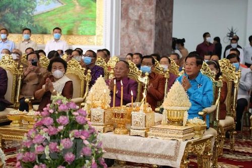 Thủ tướng Vương quốc Campuchia Samdech Techo Hun Sen chủ trì lễ khánh thành trụ sở mới của Đảng Nhân dân Campuchia (CPP) cầm quyền. (Ảnh: Nguyễn Vũ Hùng/TTXVN)