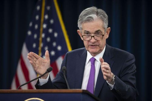  Chủ tịch FED Jerome Powell cảnh báo đợt bùng phát đại dịch Covid-19 lần hai có thể nhấn chìm nền kinh tế Hoa Kỳ (Ảnh: AFP)