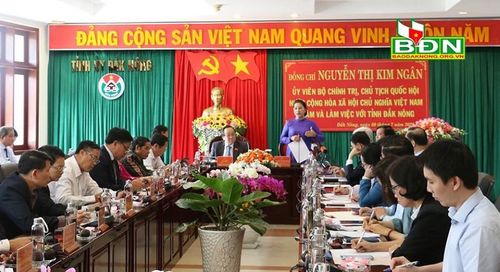  Toàn cảnh buổi làm việc của Chủ tịch Quốc hội và đoàn công tác với cán bộ chủ chốt tỉnh Đắk Nông (Ảnh: Báo Đắk Nông)