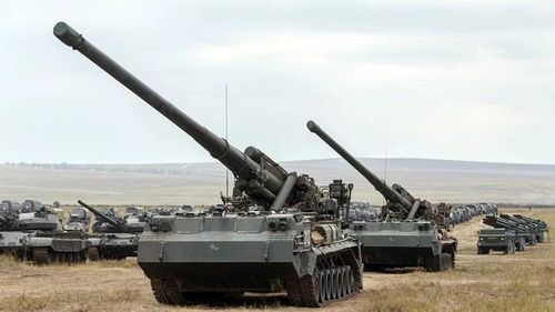 Để đáp trả, Nga cũng đưa trở lại trang bị nhiều loại vũ khí hạt nhân cấp chiến thuật.
