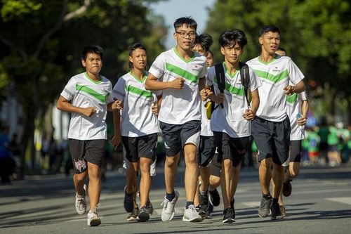Người tham gia chạy ở hai cự ly 4,5 km