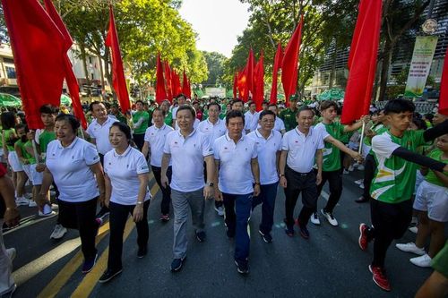 Lãnh đạo TP.HCM và Ủy ban Olympic Việt Nam phát động Ngày chạy Olympic vì sức khỏe toàn dân năm 2020.