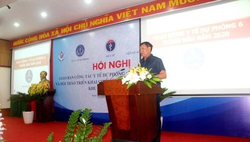 Thứ trưởng Bộ Y tế Đỗ Xuân Tuyên phát biểu tại Hội nghị